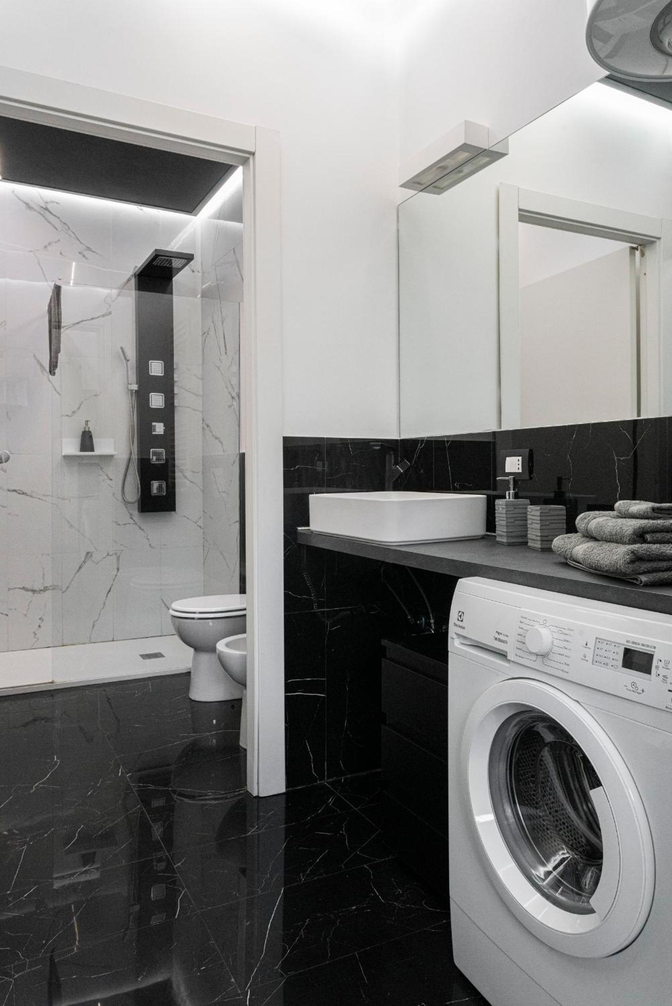 Elegant Sweet Home Suite - Milan, 15 Minute Duomo Bagian luar foto